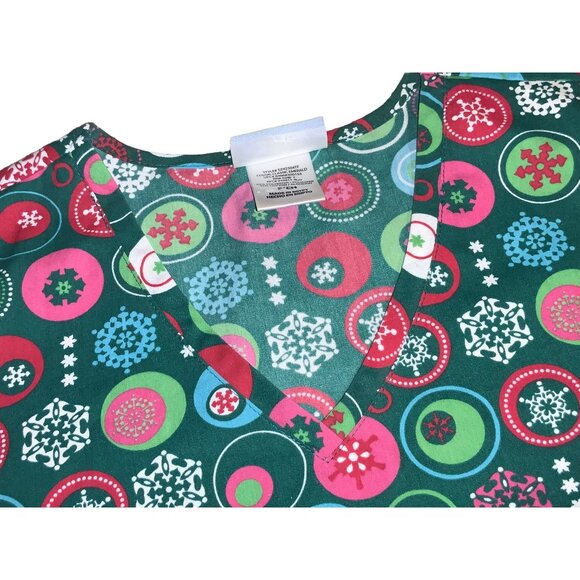 SB Scrubs Nurse Scrub Top Christmas Winter Snowflake Classic Emerald Size Small - Picture 5 of 9